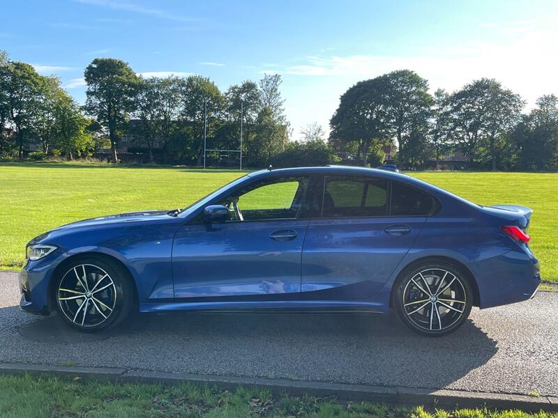 BMW 3 SERIES