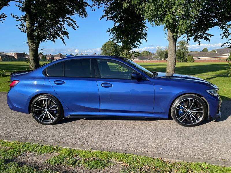 BMW 3 SERIES