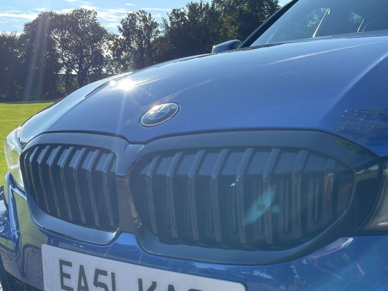 BMW 3 SERIES