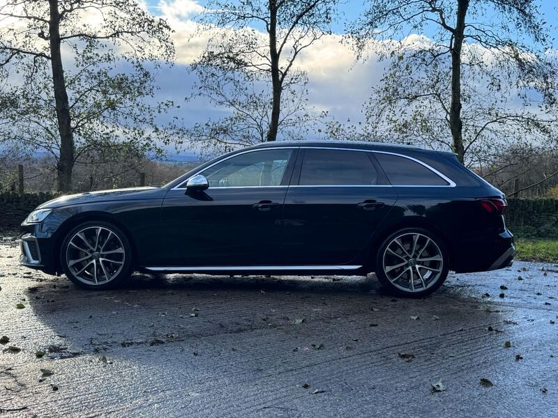 AUDI S4