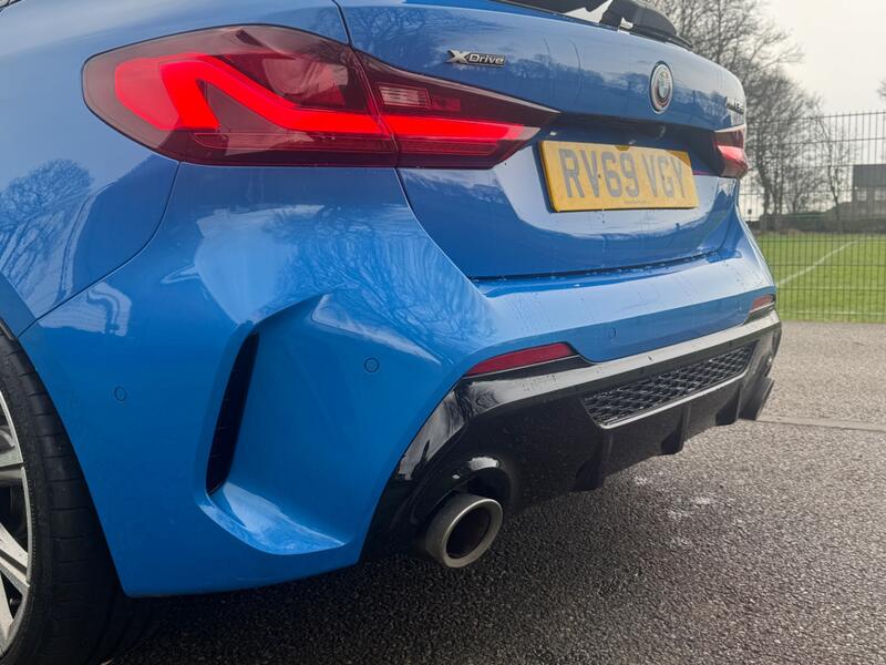 BMW 1 SERIES