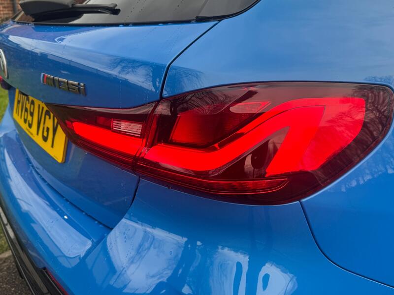 BMW 1 SERIES